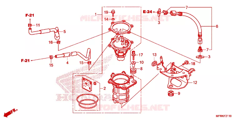 POMPE A ESSENCE Honda MOTO 1300 VT 2025  VT1300CXAS