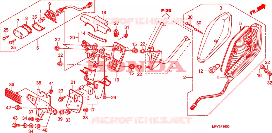 FEU ARRIERE/FEU D'IMMATRICULATION(VT1300CR/CRA) Honda MOTO 1300 VT 2010  VT1300CRAA_U