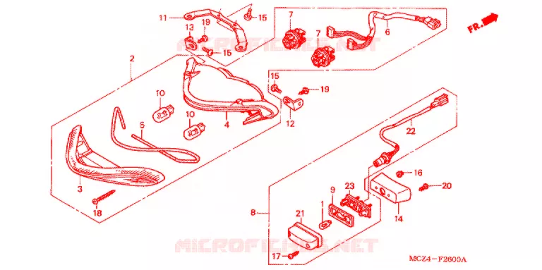 FEU ARRIERE Honda MOTO 900 HORNET 2002  CB900F2