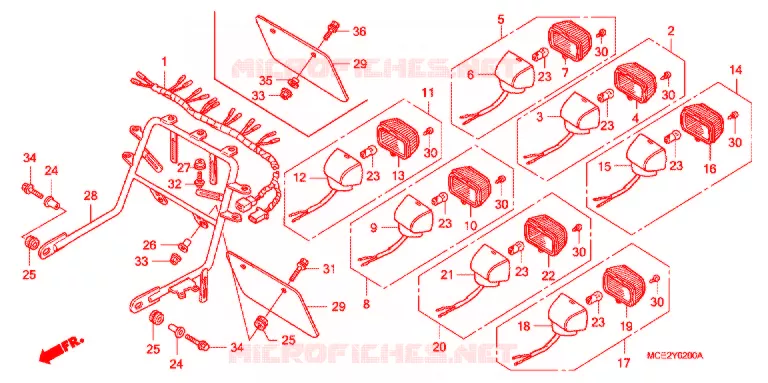 FEUX ARRIERE Honda MOTO 400 CB 2004  CB400L4